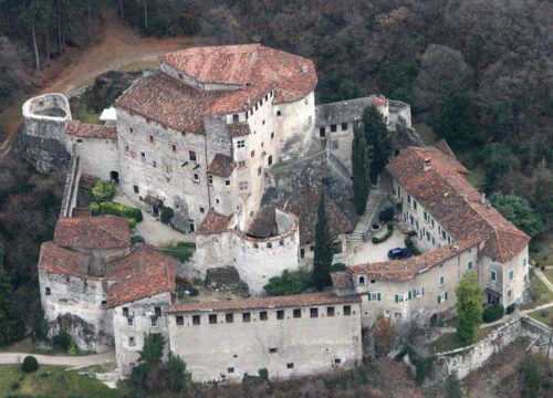 Castel Pietra