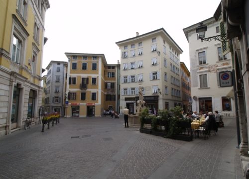 Rovereto - Piazza delle Oche